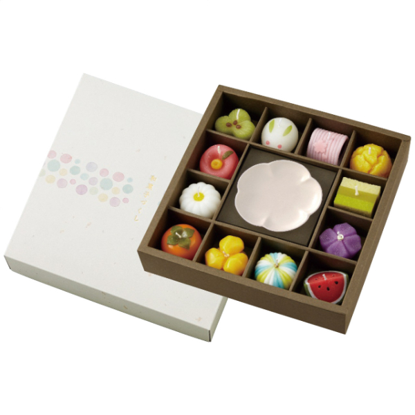 カメヤマ 和菓子型キャンドル・皿セット 蝋燭 キャンドル 季節のお花 花づくしギフトセット ご進物セット ご進物 香典返し 弔事 お盆 お彼岸 御霊前 御仏前 お仏壇 法要 法事 志 四十九日 初盆 